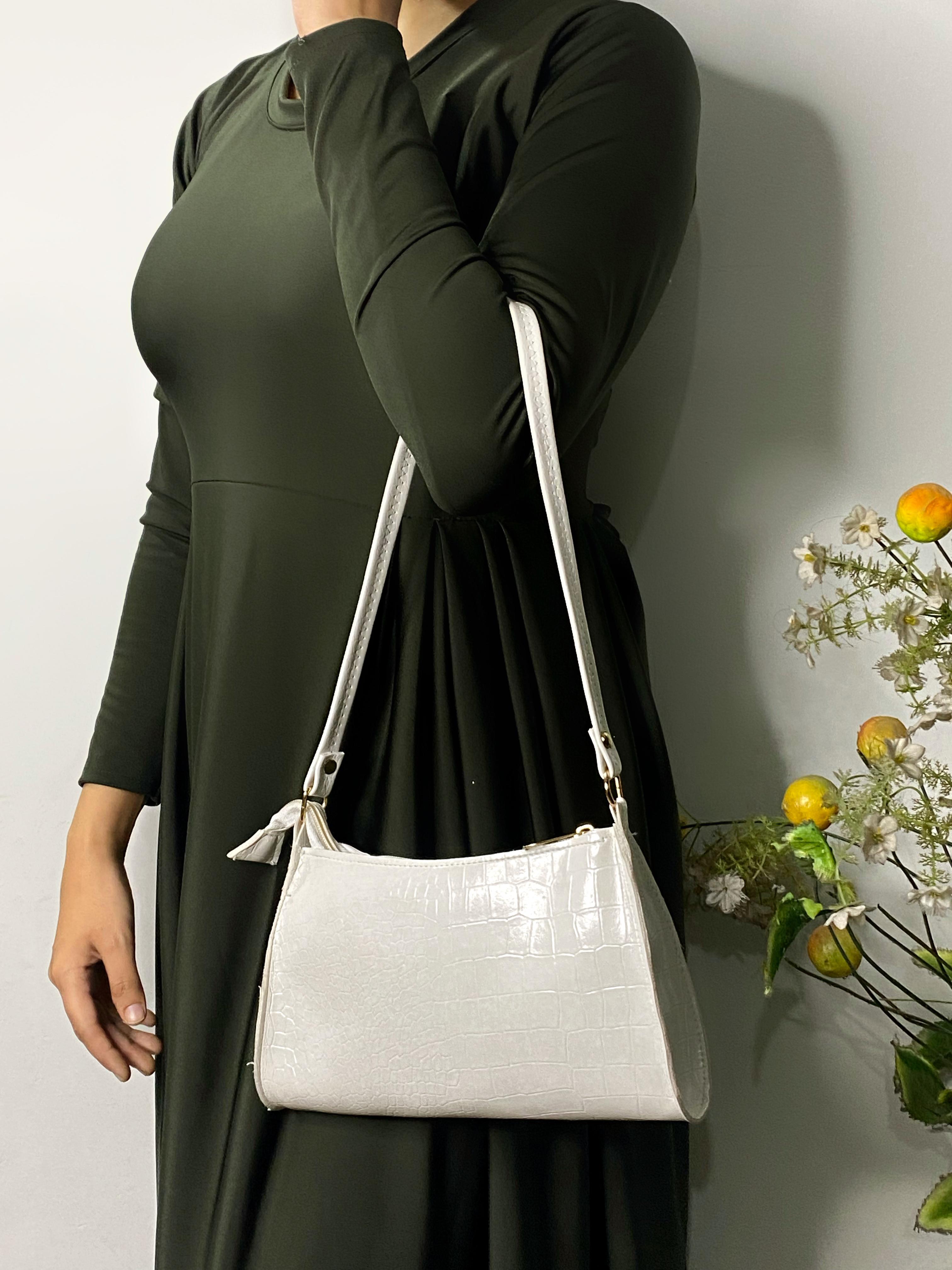 VoAura Versatile Leather Bag